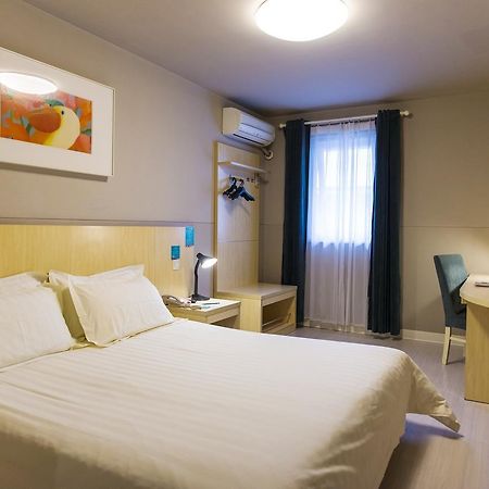 Jinjiang Inn Selected Shenzhen Huanggang Port Huangcheng Plaza Bagian luar foto