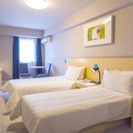Jinjiang Inn Selected Shenzhen Huanggang Port Huangcheng Plaza Bagian luar foto