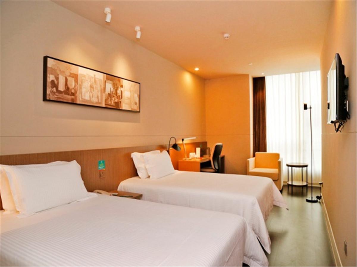 Jinjiang Inn Selected Shenzhen Huanggang Port Huangcheng Plaza Bagian luar foto