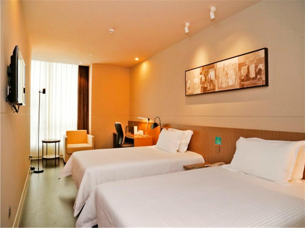 Jinjiang Inn Selected Shenzhen Huanggang Port Huangcheng Plaza Bagian luar foto