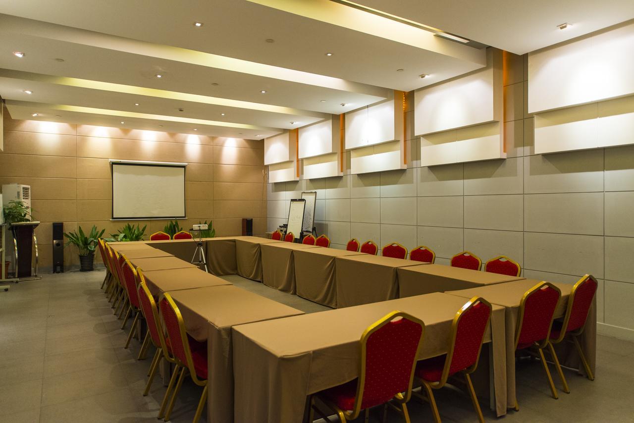 Jinjiang Inn Selected Shenzhen Huanggang Port Huangcheng Plaza Bagian luar foto