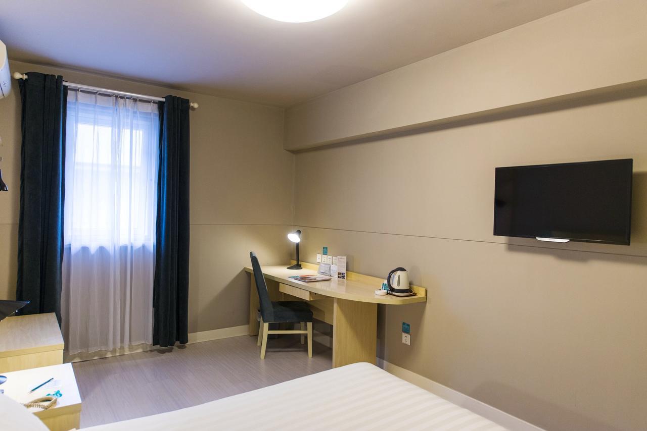 Jinjiang Inn Selected Shenzhen Huanggang Port Huangcheng Plaza Bagian luar foto